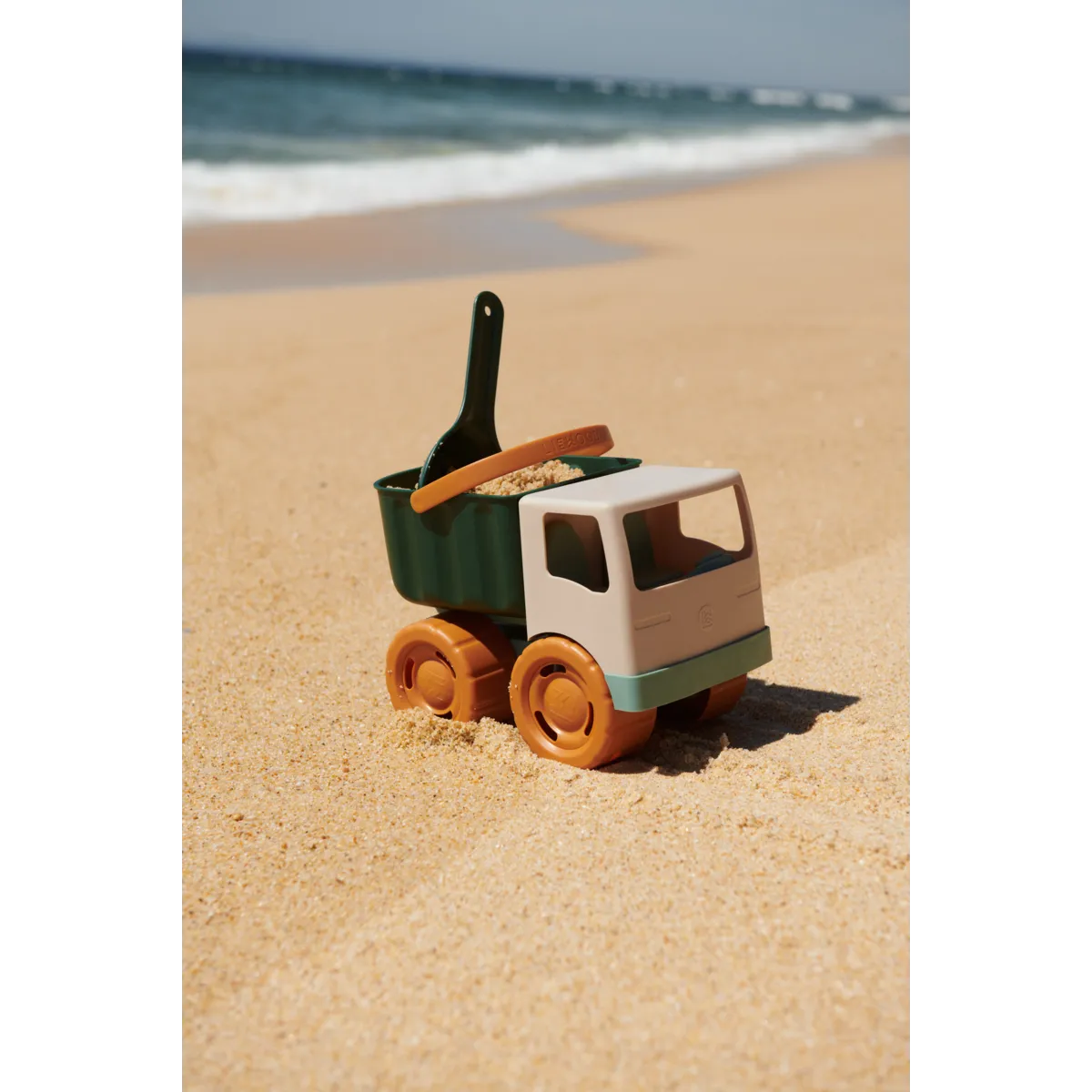 BECK SAND TRUCK